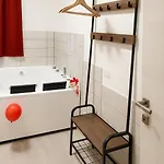 Apartment Lovers' Nest - *