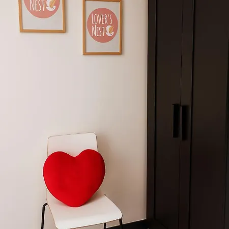 Lovers' Nest -