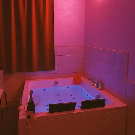 Apartment Lovers' Nest Rome