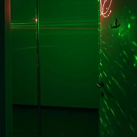 Lovers' Nest Apartment *