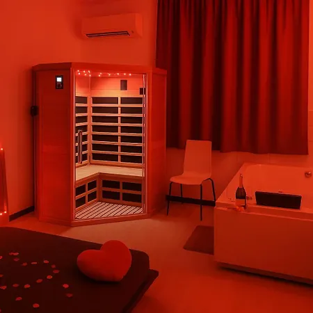 Apartment Lovers' Nest *