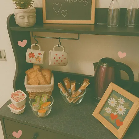 Apartment Lovers' Nest *