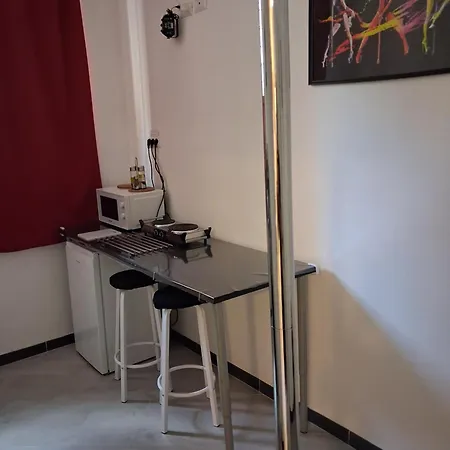 Apartment Lovers' Nest Rome